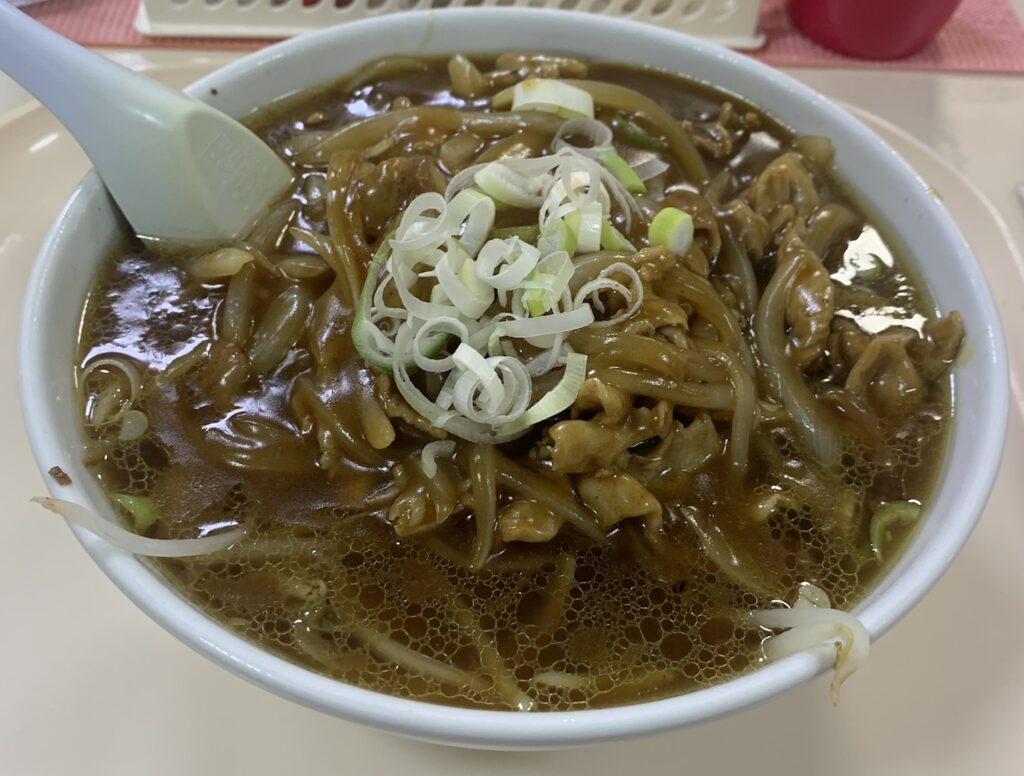 埼玉県行田市のラーメン屋、めんはうす健のカレーラーメン