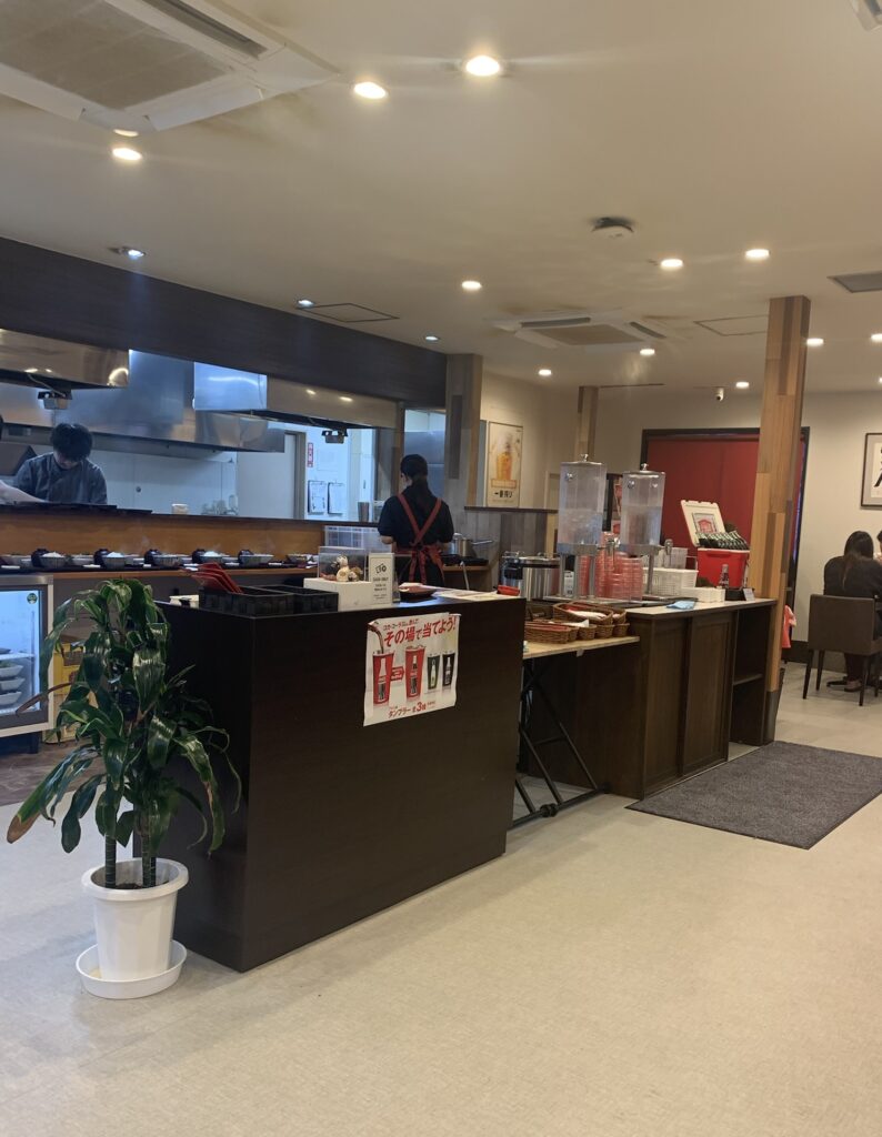埼玉県加須市のステーキ＆ハンバーグ店、前田亭の店内